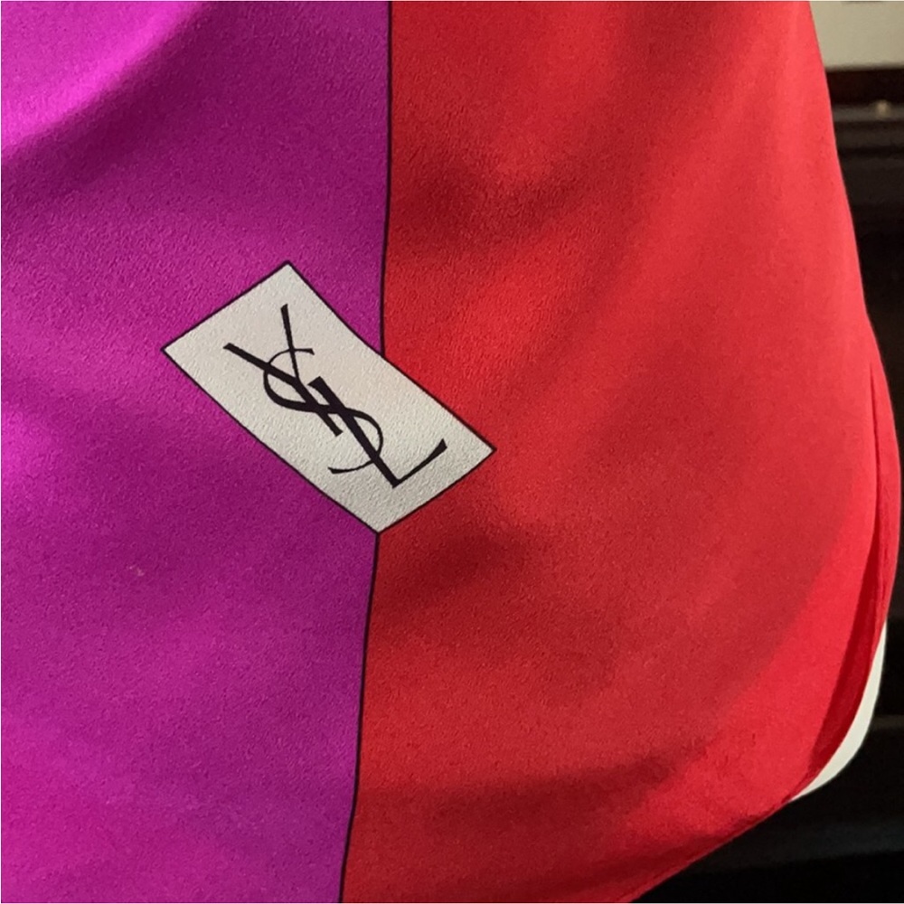 Authentic YSL  Large Scarf - Picture 4 of 5